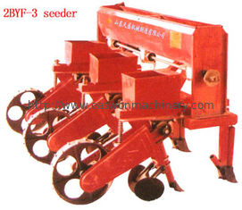 Tractor Mounted Vegetable Seed Planters , 18hp Agriculture Fertilizer Spreader